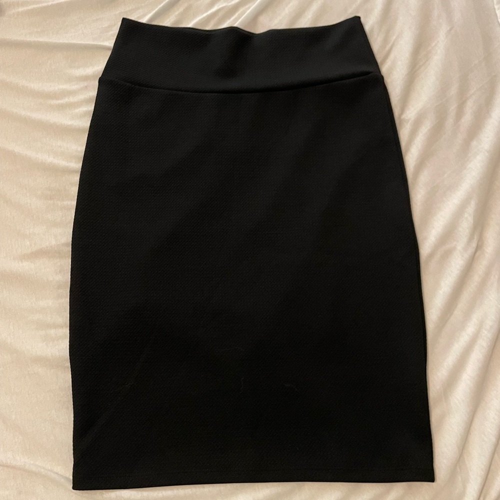 LulaRoe Black Cassie Skirt “Size S”